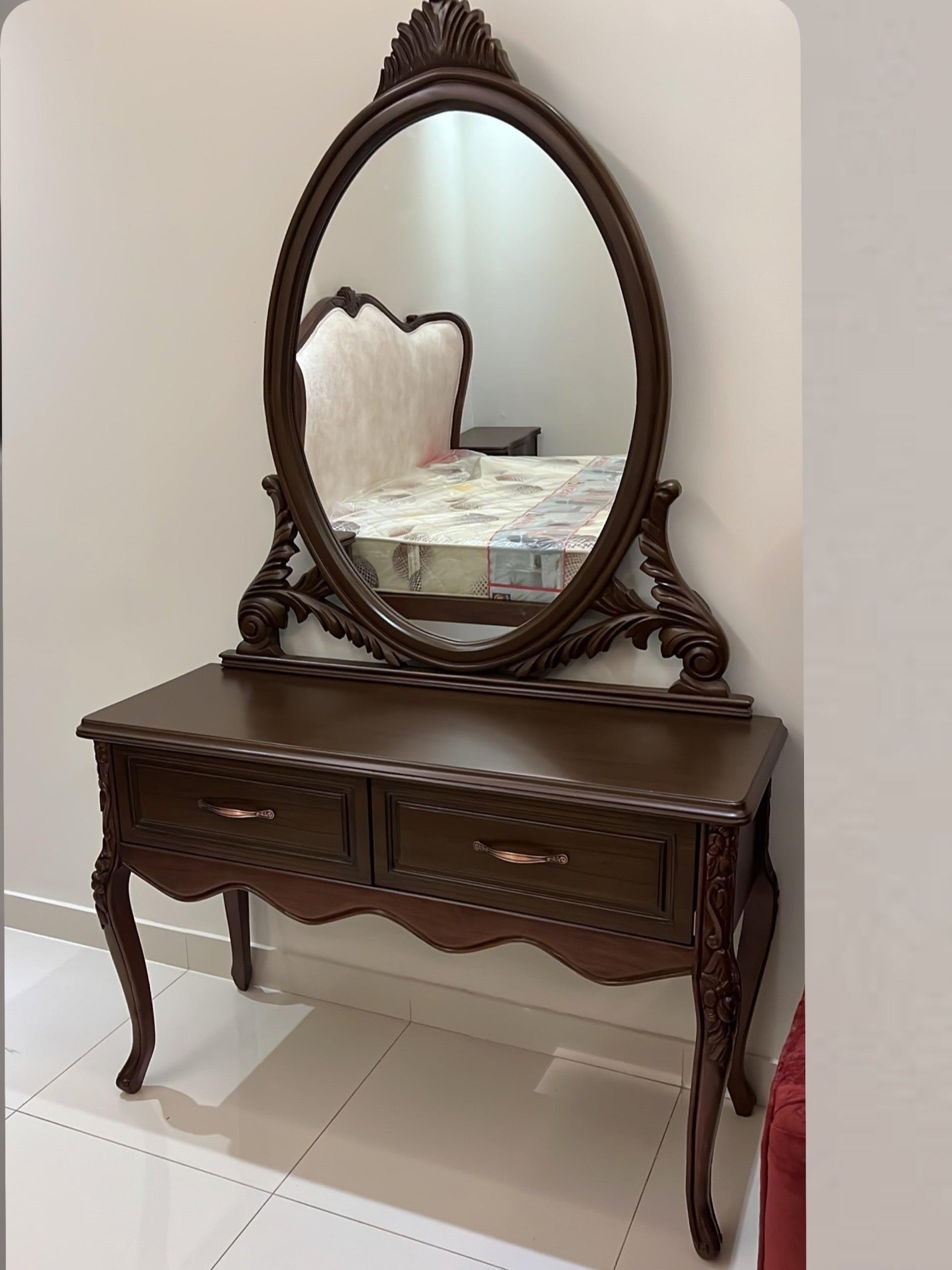 Classic Bed Set With Dressing & 2 Side-Tables