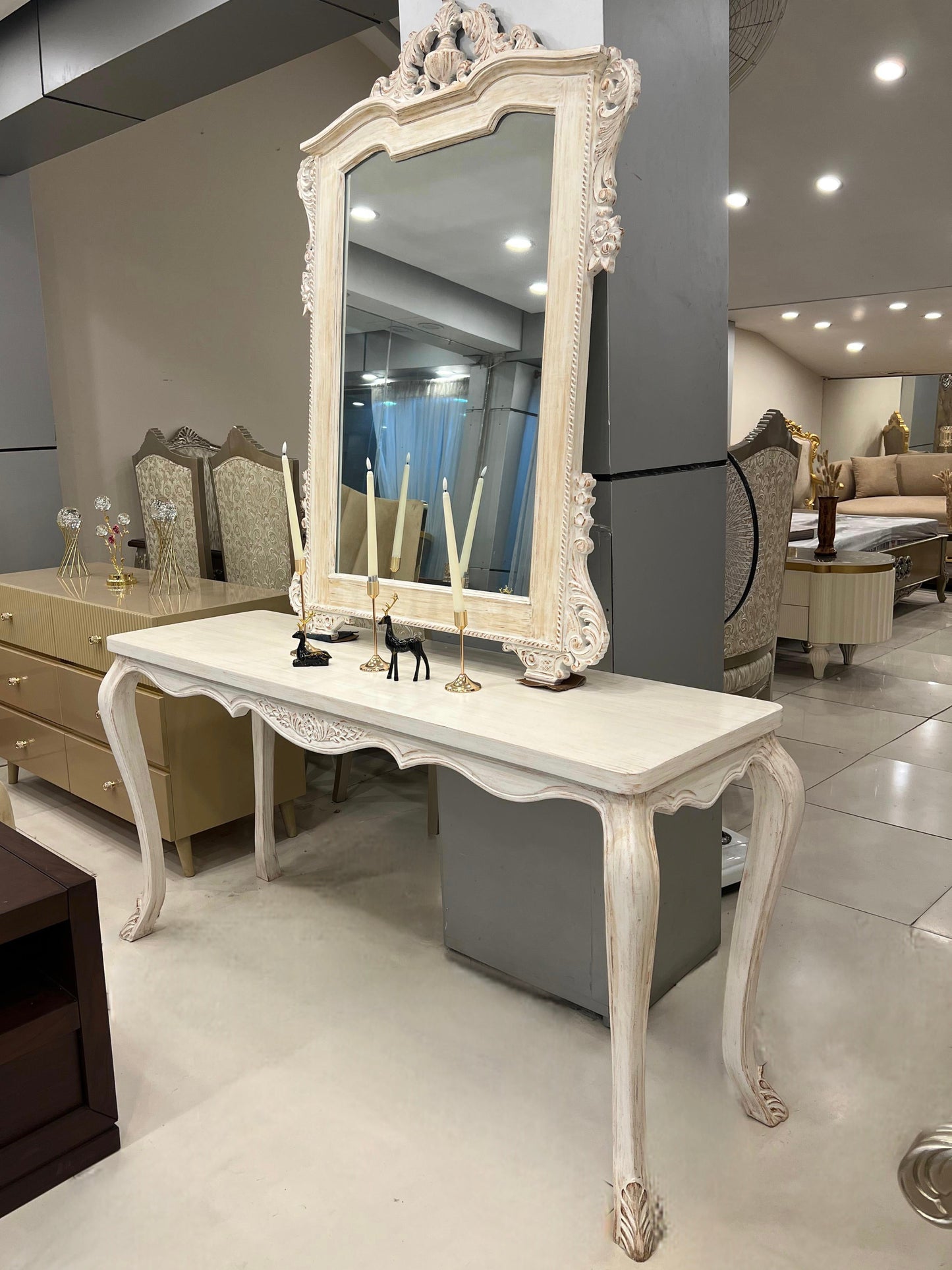 Milky White Console | Your Entryway Aesthetic